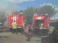 Новости  - В Казани сгорел магазин стройматериалов