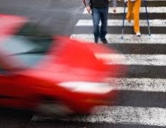 Новости  - В Казани водитель Kia Rio сбил двух пешеходов на «зебре»