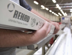 Новости  - История окон Rehau