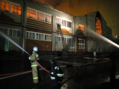 Новости  - В Казани пожар уничтожил второй этаж торгового комплекса «Караваево»