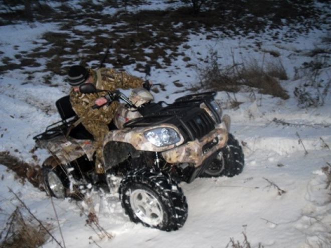 В Татарстане спасатели несколько часов искали заблудившихся на квадроциклах мужчин
