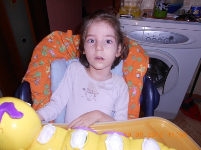 Кому мы можем помочь сегодня. История Элины Мамедовой