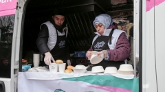 Казанский «Добрый фудтрак» продолжает работу