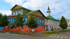 Новости  - В Старо-Татарской слободе теперь можно поездить на электрокаре