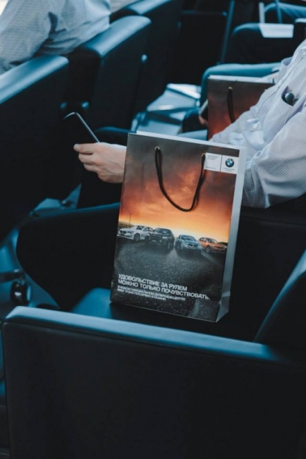 По требованию прокуратуры в Казани закрыт автосалон BMW