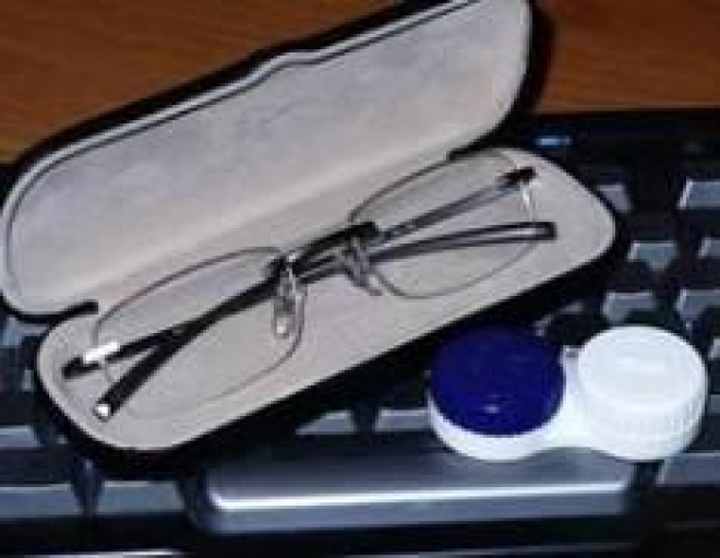 Использование очков и контактных линз вместе