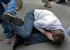 Новости  - В центре Казани ограбили и жестоко избили старшеклассника