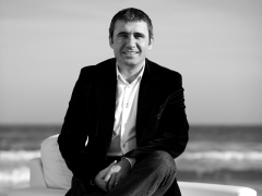 Новости  - Георге Хаджи не соглашается тренировать «Рубин»