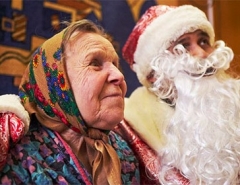 Новости  - В Казани продолжается сбор подарков для домов престарелых