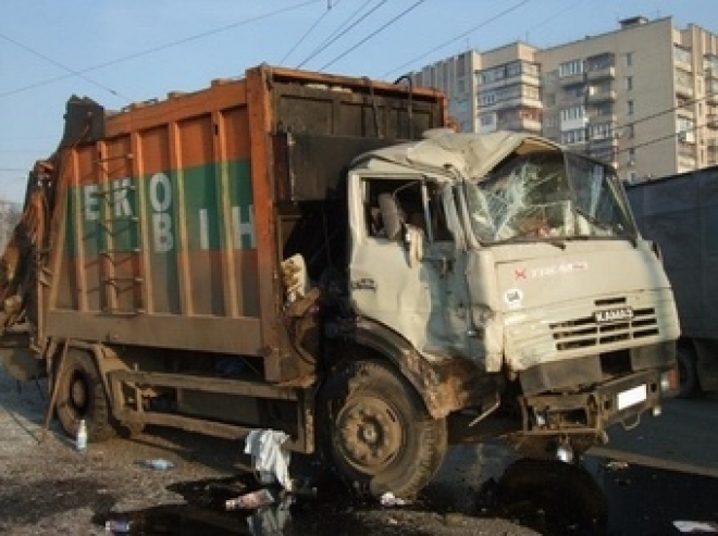 КАМАЗ запускает программу утилизации: скидка 350 тыс. рублей за старую машину