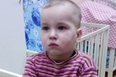 Новости  - В Казани ищут родителей найденного в подъезде мальчика