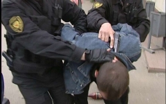 Новости  - Два безработных нижнекамца отняли у слесаря из Турции $1200